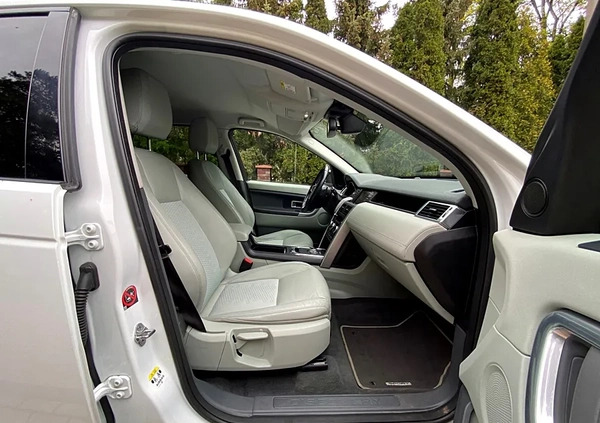 Land Rover Discovery Sport cena 79900 przebieg: 169852, rok produkcji 2015 z Skwierzyna małe 781
